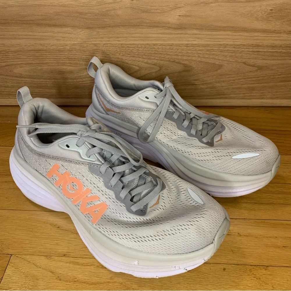 Hoka Bondi 8 Women's Sneakers in Gray - Size 8.5 Wide